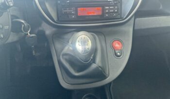 Reunion auto occasion Kangoo 2020 1.5 blue dci 95ch trend 5cv pas chère.