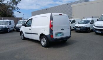 Occasion à vendre : Renault voiture blanc minéral diesel 1.5 blue dci 95cv génerique 3 places Reunion