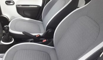 Occasion à vendre : Renault voiture blanc essence 1.0 sce 65ch life e6d-full Reunion