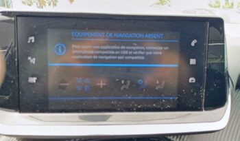 Occasion 974 : Découvrez la version 1.2 puretech 100ch s&s active pack 118g Peugeot 2021, Reunion.