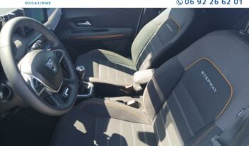 Image illustrative Berline occasion climatisation blanc Reunion à saisir.