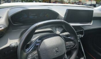 Occasion à vendre : Peugeot voiture blanc nacré (n) electrique e-2008 136ch active Reunion