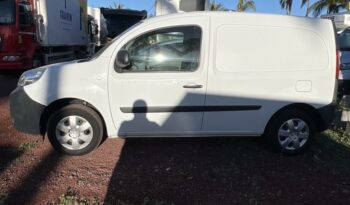 Kangoo Express occasion Reunion 1.5 blue dci 95ch confort, modèle 2021 à vendre.
