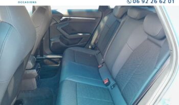 Image illustrative Berline occasion climatisation bleu turbo Reunion à saisir.