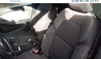 Image illustrative Berline occasion climatisation bleu celadon Reunion à saisir.