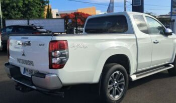 Reunion auto occasion L200 2021 2.2 di-d 150ch club cab evap isc intense pas chère.