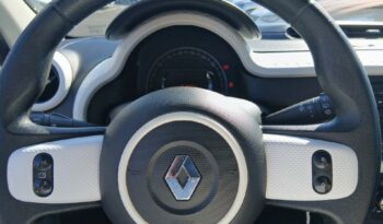 Occasion à prix réduit chez Renault-renault Le Port : Vente petite voiture/citadine 2021, petite voiture/citadine à La Reunion.