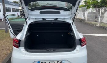 Photo Clio occasion 1.6 e-tech hybride 140ch intens -21n ile Reunion.