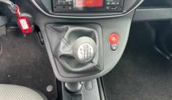 Reunion auto occasion Kangoo Express 2021 maxi 1.5 blue dci 95ch grand volume confort pas chère.