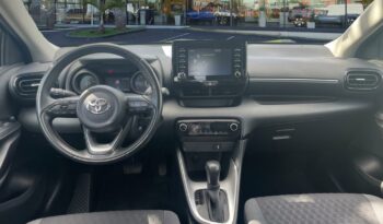 Occasion à vendre : Toyota voiture blanc lunaire nacré hybride : essence/electrique 116h design 5p my22 Reunion