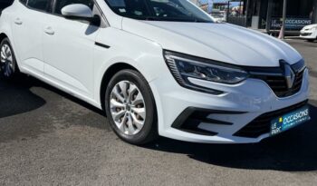 Image illustrative Berline occasion climatisation blanc Reunion à saisir.