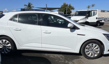 Occasion vehicule Reunion Renault manuelle en vente à La Réunion.