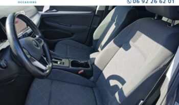 Image illustrative Berline occasion climatisation gris dauphin métallisée Reunion à saisir.