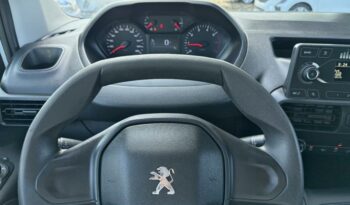 Occasion à prix réduit chez Renault-renault Saint Pierre : Vente fourgonnette 2021, fourgonnette à La Reunion.