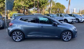 Occasion à prix réduit chez Renault-renault Saint Pierre : Vente berline 2021, berline à La Reunion.