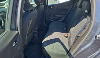 Image illustrative Berline occasion climatisation gris titanium Reunion à saisir.