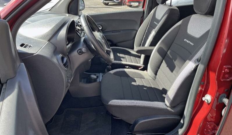 DACIA Lodgy 1.5 Blue dCi 115ch Stepway 7 places E6D-Full complet