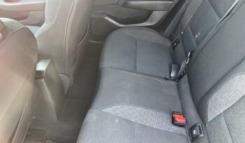 Image illustrative Berline occasion climatisation rouge flamme Reunion à saisir.