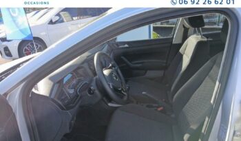 Image illustrative Berline occasion climatisation reflet d'argent Reunion à saisir.