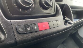 Occasion à prix réduit chez Renault-renault Saint Pierre : Vente fourgon 2021, fourgon à La Reunion.