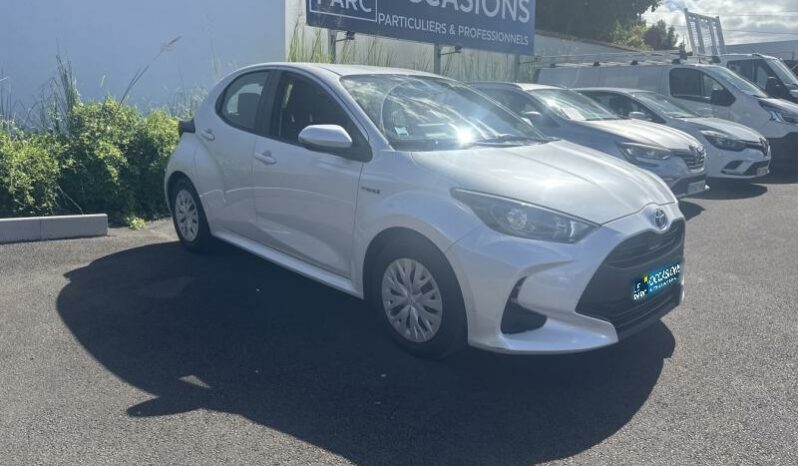 TOYOTA Yaris 116h MINIUM 5p complet