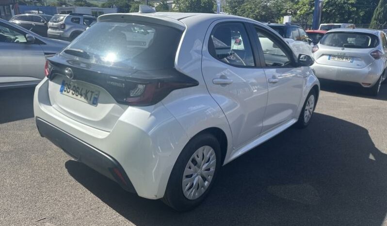TOYOTA Yaris 116h MINIUM 5p complet