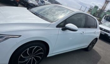 Golf occasion Reunion 2.0 tdi 115ch life, modèle 2021 à vendre.