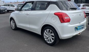 Occasion à vendre : Suzuki voiture pure white pearl métallisé essence/micro-hybride 1.2 dualjet hybrid 83ch privilège Reunion