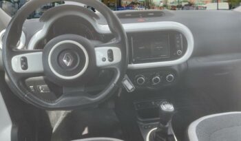 Occasion à vendre : Renault voiture vert pistache essence 1.0 sce 65ch zen - 21my Reunion