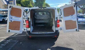 Occasion à vendre : Peugeot voiture blanc banquise diesel l2h1 1.5 bluehdi 100ch Reunion