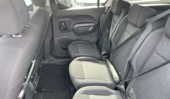 Image illustrative Ludospace occasion climatisation blanc Reunion à saisir.