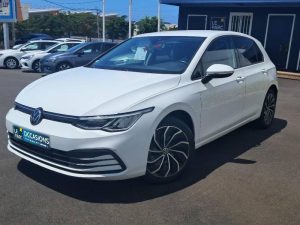 Vente Volkswagen Golf tsi opf 110ch life Leparc-gbh Comptoir Des Isles, La Reunion.