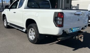 Occasion à vendre : Mitsubishi voiture blanc diesel 2.2 di-d 150ch club cab  invite Reunion