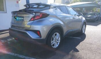 Occasion à vendre : Toyota voiture gris hybride : essence/electrique 122h graphite 2wd e-cvt my20 Reunion