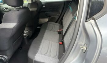 Image illustrative Berline occasion climatisation gris platinium (m) - bleu emeraude Reunion à saisir.