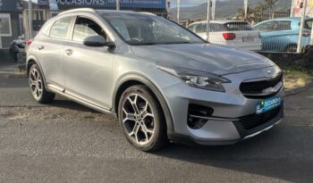 Image illustrative S.u.v. occasion climatisation gris eclipse métallisé Reunion à saisir.