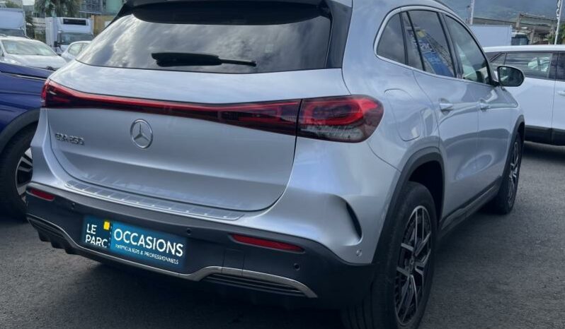 MERCEDES-BENZ EQA 250 190ch AMG Line complet