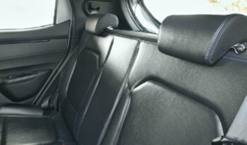 Image illustrative S.u.v. occasion climatisation gris eclair métallisé Reunion à saisir.