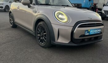 Image illustrative Cabriolet occasion climatisation champagne Reunion à saisir.