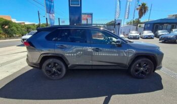 Rav4 occasion Reunion 2.5 hybride 218ch platinium 2wd, modèle 2021 à vendre.