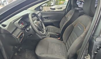 Occasion vehicule Reunion Dacia manuelle en vente à La Réunion.