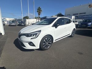 Vente Renault Clio tce 90ch limited Leparc-gbh Comptoir Des Isles, La Reunion.