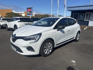 Vente Renault Clio tce 90ch essentiel Leparc-gbh Comptoir Des Isles, La Reunion.