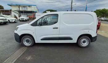 Berlingo Van occasion Reunion m 650kg bluehdi 100 s&s club, modèle 2022 à vendre.