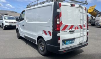 Occasion à vendre : Renault voiture blanc glacier diesel l1h1 1000 2.0 dci 120ch confort e6 Reunion