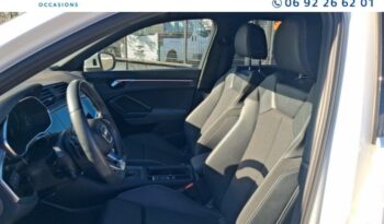 Image illustrative S.u.v. occasion climatisation blanc glacier métallisé Reunion à saisir.