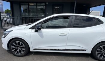 Clio occasion Reunion tce 90ch limited x-tronic, modèle 2022 à vendre.