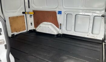 Image illustrative Fourgon occasion climatisation blanc glacier Reunion à saisir.