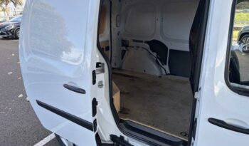 Image illustrative Fourgonnette occasion climatisation blanc minéral Reunion à saisir.