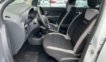 Occasion vehicule Reunion Dacia manuelle en vente à La Réunion.